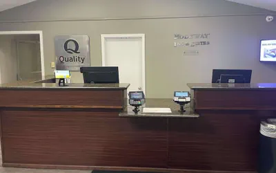 Photo 3 - Quality Inn Ontario