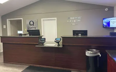 Photo 5 - Quality Inn Ontario