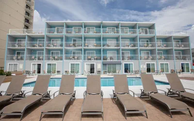 Photo 2 - Garden City Inn