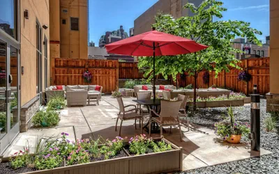 Photo 2 - Hampton Inn & Suites Minneapolis / Downtown