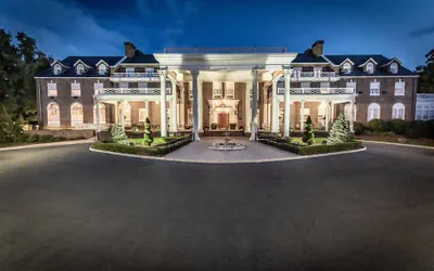 Photo 2 - Mimslyn Inn Historic Hotels Of America