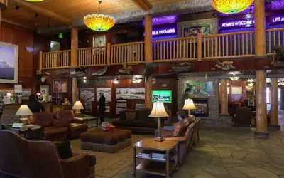 Photo 5 - Pike's Waterfront Lodge