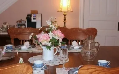 Photo 3 - The Swope Manor Bed & Breakfast