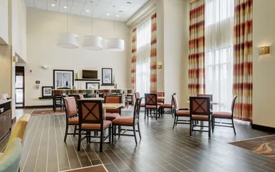 Photo 5 - Hampton Inn Poplar Bluff