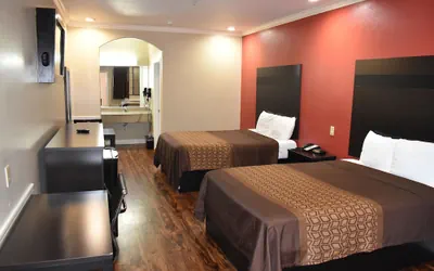 Photo 5 - Platinum Inn Katy