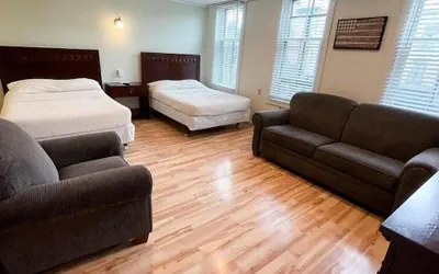 Photo 4 - Baseball Town Motel