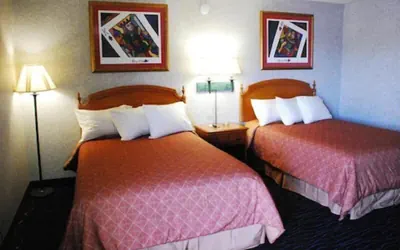 Photo 2 - Chief Motel