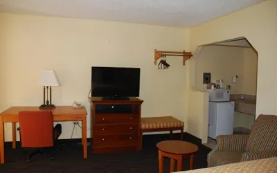 Photo 5 - Chief Motel