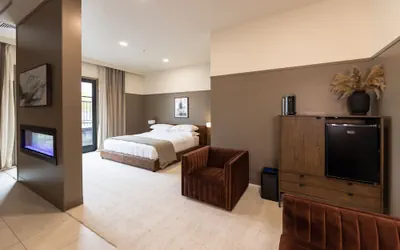 Photo 4 - The Atlee Suites