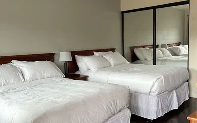Photo 2 - Sea Breeze Motel