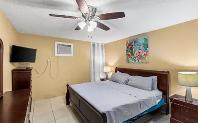 Photo 3 - A Getaway To A Getaway 1 Bedroom Condo by RedAwning
