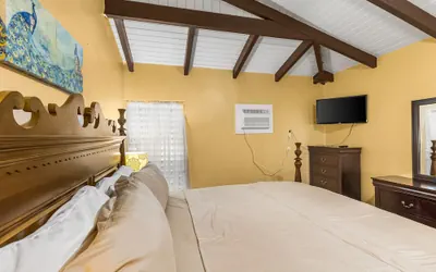 Photo 5 - A Getaway From Your Getaway 1 Bedroom Condo by RedAwning
