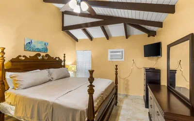 Photo 4 - A Getaway From Your Getaway 1 Bedroom Condo by RedAwning