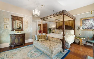 Photo 4 - Ross Mansion Bed & Breakfast and Events