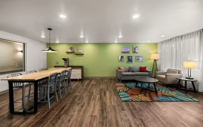 Photo 3 - Woodspring Suites Yorktown Newport News
