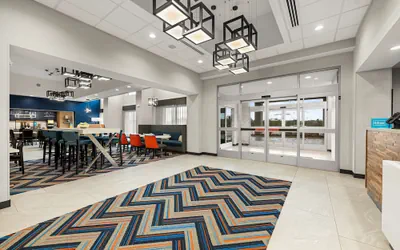 Photo 4 - Hampton Inn & Suites Bessemer Birmingham