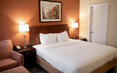Photo 4 - The Boston Hotel