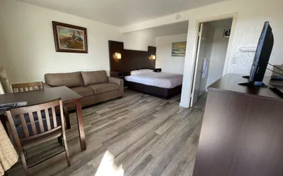 Photo 2 - Holiday Motel