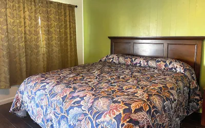 Photo 4 - Oak Motel Modesto CA