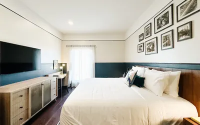Photo 4 - The Carpentry Hotel