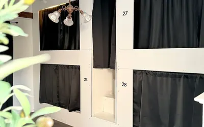 Photo 4 - Burlington Hostel