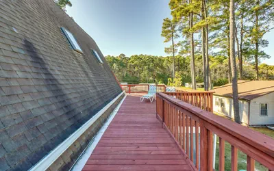 Photo 4 - Beachy Maryland A-frame: Steps to Chesapeake Bay!