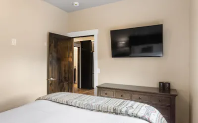 Photo 3 - The Yellowstone Hideaway Unit C