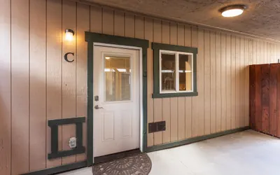 Photo 2 - The Yellowstone Hideaway Unit C