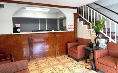 Photo 2 - Regency Inn Three Rivers I-37