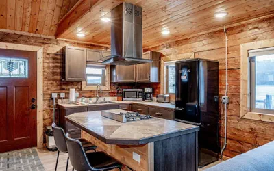 Photo 4 - Lakeshore Cabins
