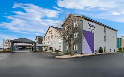 Photo 2 - Spark by Hilton Merrillville