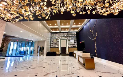 Photo 5 - Chez Hotel Arlington Heights