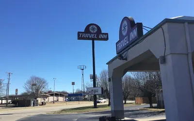Photo 2 - Travel Inn North Little Rock