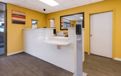 Photo 4 - Econo Lodge Gretna - New Orleans