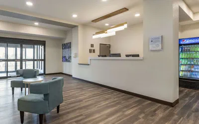 Photo 5 - Sleep Inn & Suites Milwaukee/Franklin