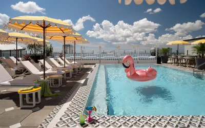 Photo 2 - Moxy St. Petersburg Downtown
