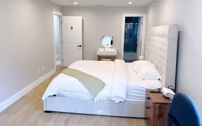 Photo 3 - Lux Apartment on hill close to SF