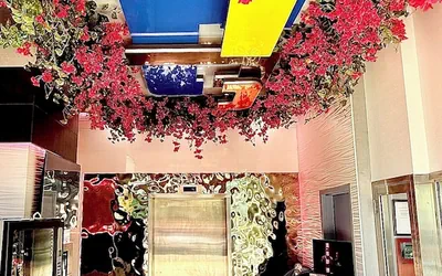 Umbrella Hotel