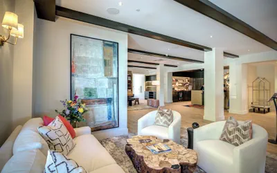 Photo 3 - The Embers Hotel