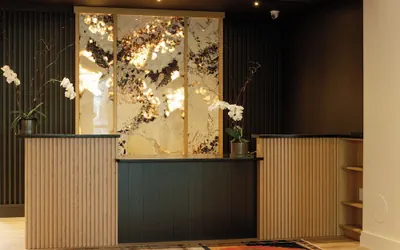 Photo 4 - The Embers Hotel