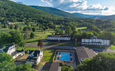 Photo 2 - Wylder Hotel Windham
