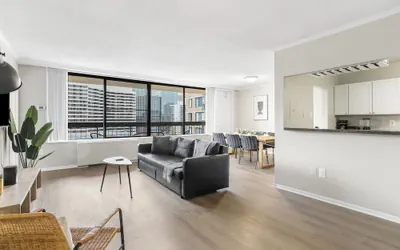 Photo 2 - Crystal City Apartments near 15th Street - We Host