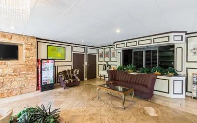 Photo 4 - Eco Inn Suites by Hotel O Baytown