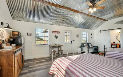 Photo 4 - Stargazing Retreat at Lone Star Cottage