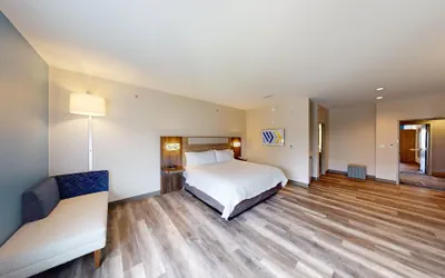 Photo 3 - Holiday Inn Express & Suites Chicago Schaumburg by IHG