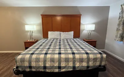 Photo 5 - Budget Inn Bend