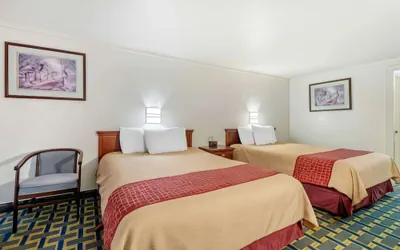 Photo 5 - Hilliard Motor Lodge