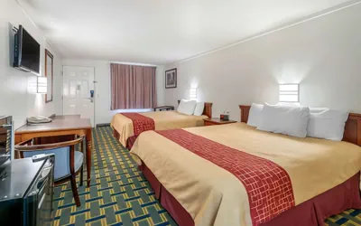 Photo 4 - Hilliard Motor Lodge