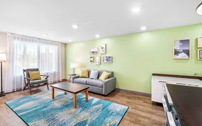 Photo 4 - Woodspring Suites Fort Myers - Cape Coral