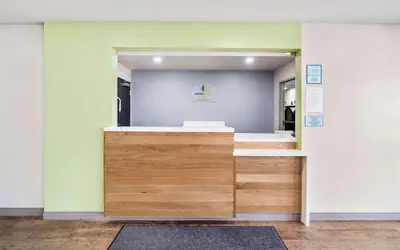 Photo 3 - Woodspring Suites Fort Myers - Cape Coral